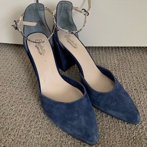 Seychelles dark blue heel with ankle strap